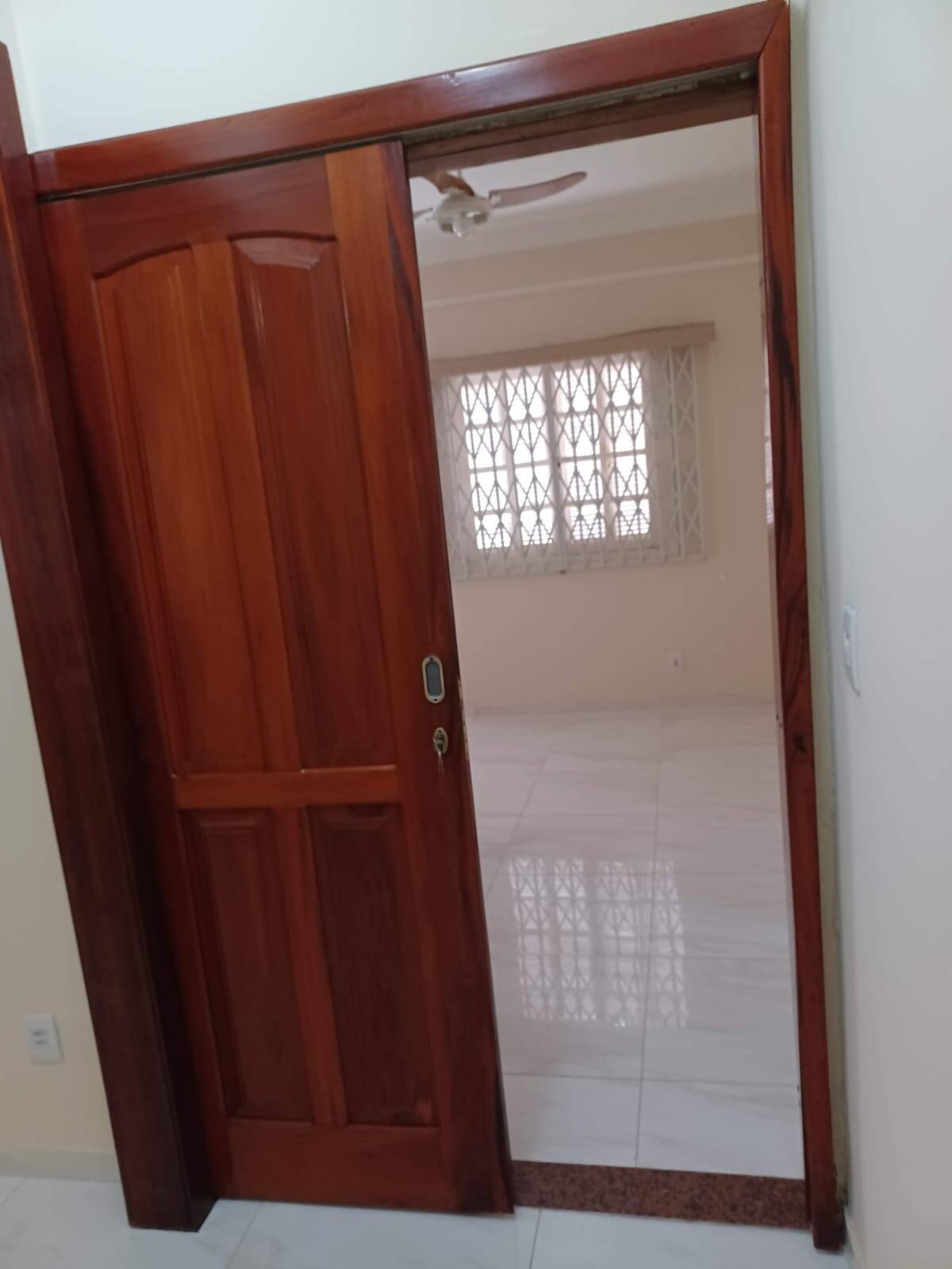 Casa à venda com 3 quartos, 330m² - Foto 34